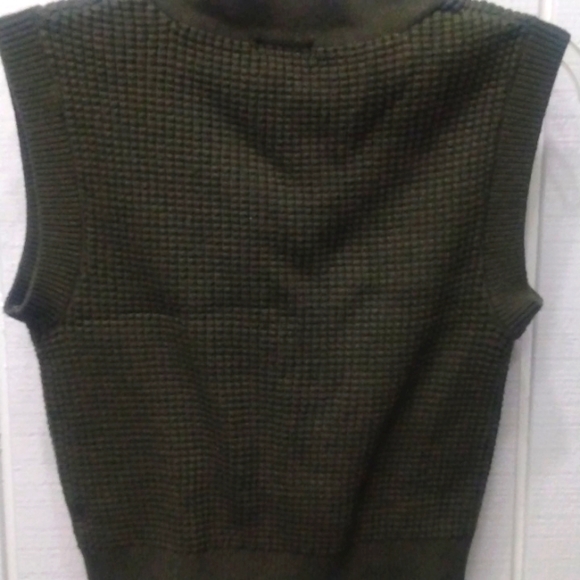 Waffle knit sweater vest or tank - Picture 4 of 4